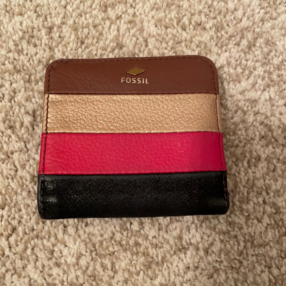 Fossil wallet